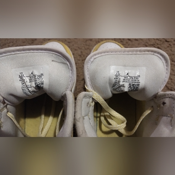 Only Wore Them a Couple Times and Out Grew Them. JORDAN 1 RETRO, FLORAL W/Y - Picture 5 of 5